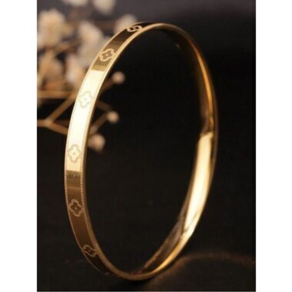 Gold Stainless Steel Clover Etched Bangle Bracelet Gift Dainty - Picture 2 of 2